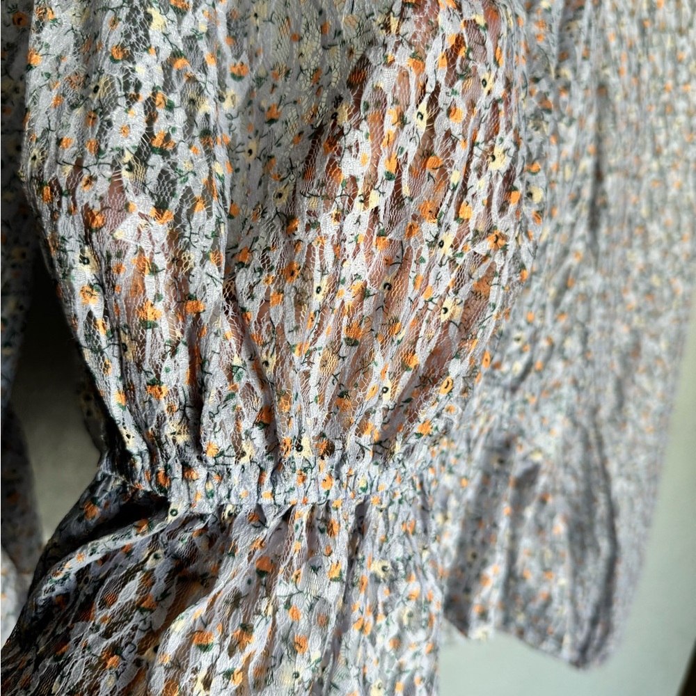 Lulus Blouse - Picture 2 of 3